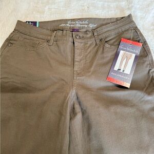 Gloria Vanderbilt Women's Straight Leg Jeans - Brown